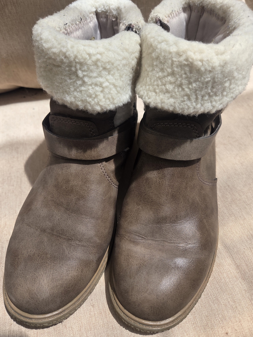 Target Women's Faux Fur Lined Taupe Ankle Boots Buckle Side Zip Size 6